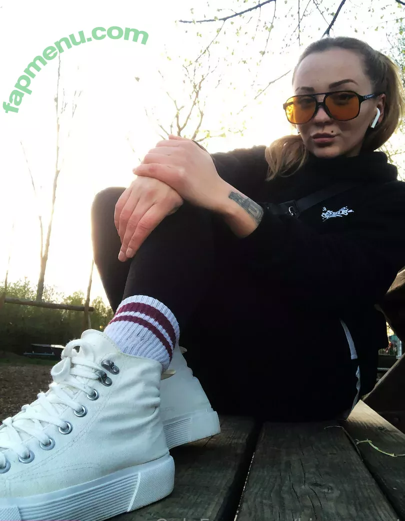 jinx_roses nude photo #0003 (jinx.rose)