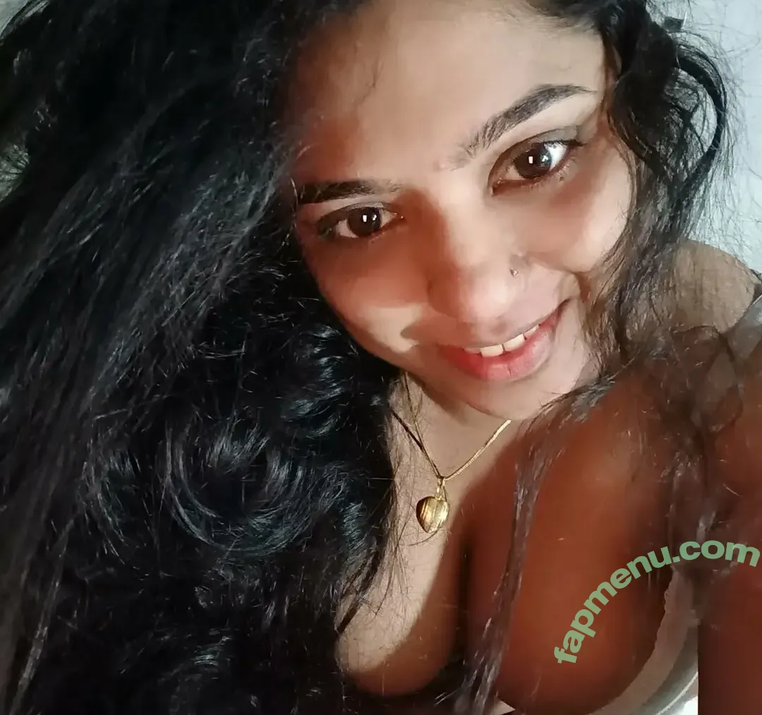 Jipsa Beegam nude photo #0014 (jipsa_beegam_)