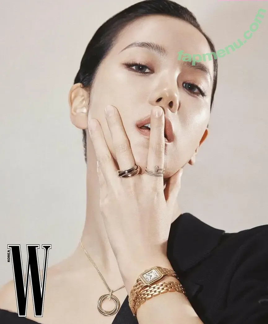 Jisoo nude photo #0544 (BLACKPINK / qenshizu / sooyaaa__)