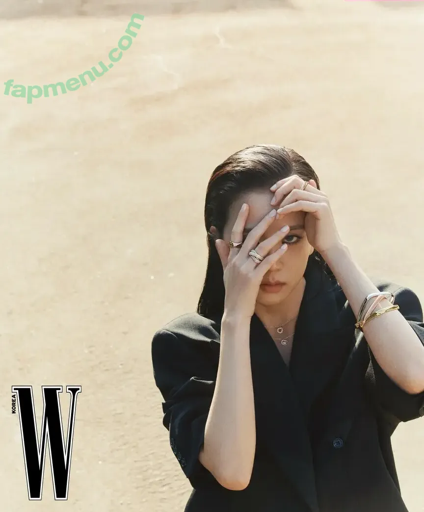 Jisoo nude photo #0560 (BLACKPINK / qenshizu / sooyaaa__)