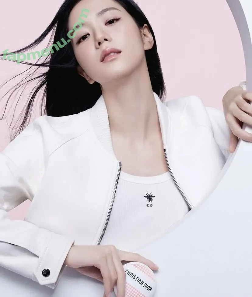 Jisoo nude photo #0581 (BLACKPINK / qenshizu / sooyaaa__)