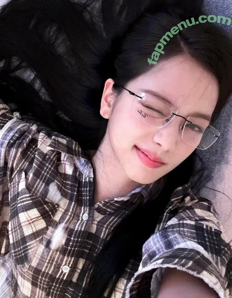 Jisoo nude photo #0601 (BLACKPINK / qenshizu / sooyaaa__)