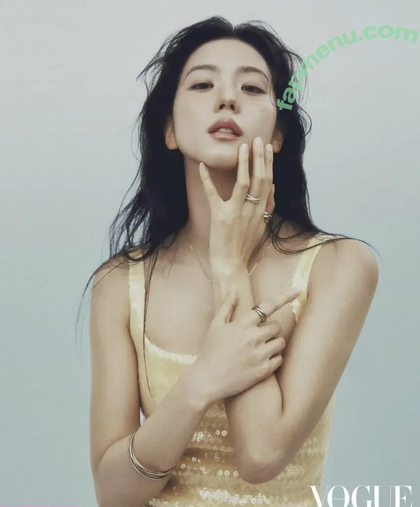 Jisoo nude photo #0616 (BLACKPINK / qenshizu / sooyaaa__)