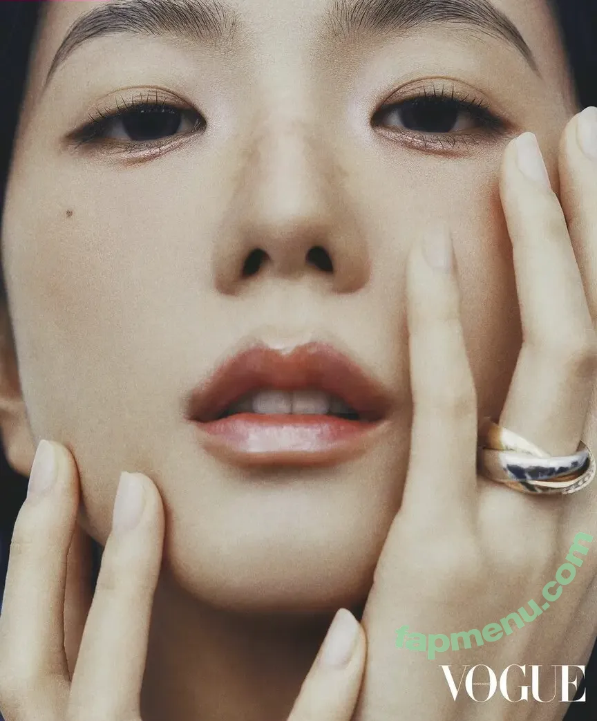 Jisoo nude photo #0618 (BLACKPINK / qenshizu / sooyaaa__)