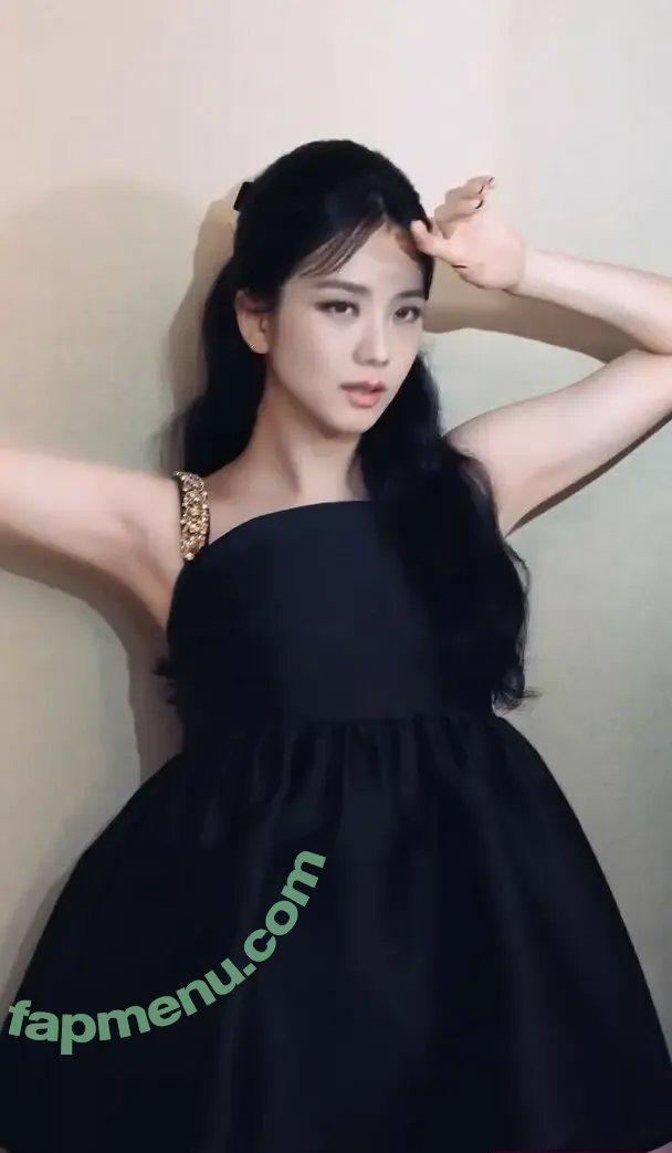 Jisoo nude photo #0667 (BLACKPINK / qenshizu / sooyaaa__)