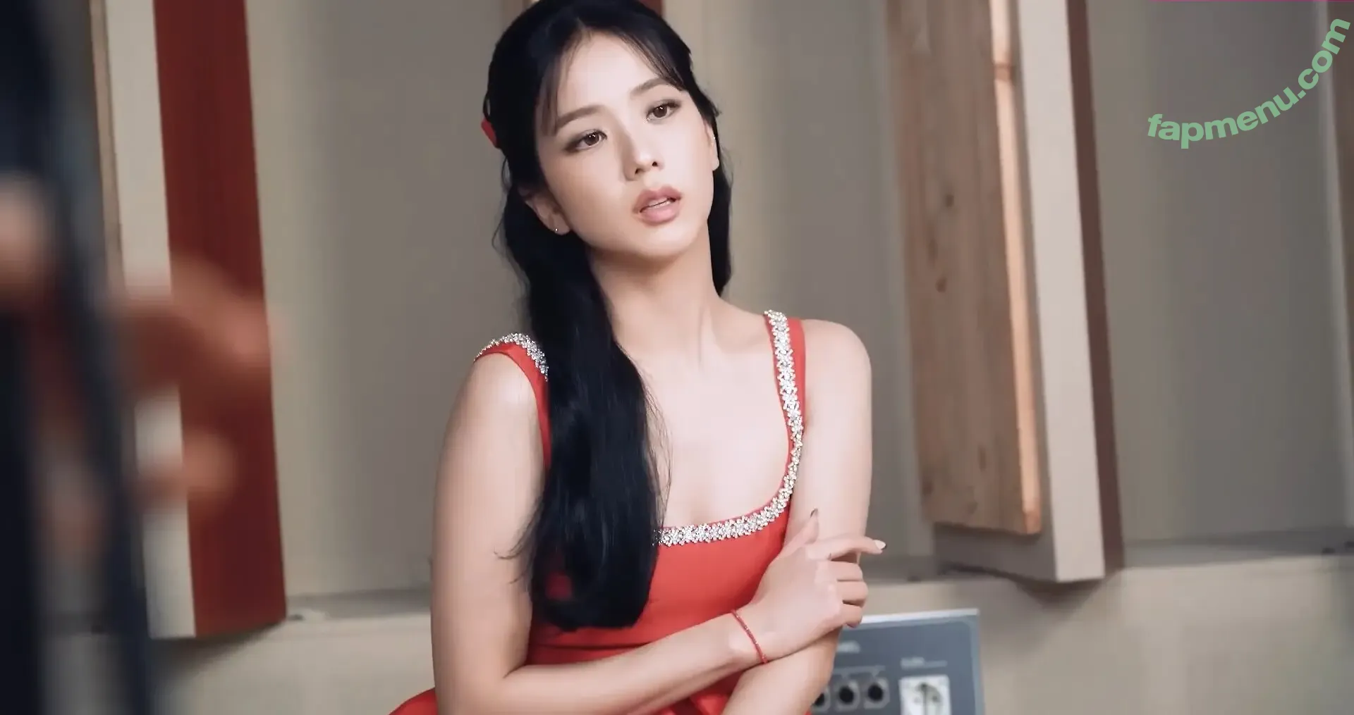 Jisoo nude photo #0676 (BLACKPINK / qenshizu / sooyaaa__)