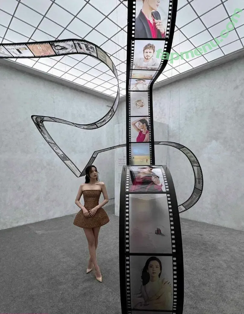 Jisoo nude photo #0700 (BLACKPINK / qenshizu / sooyaaa__)