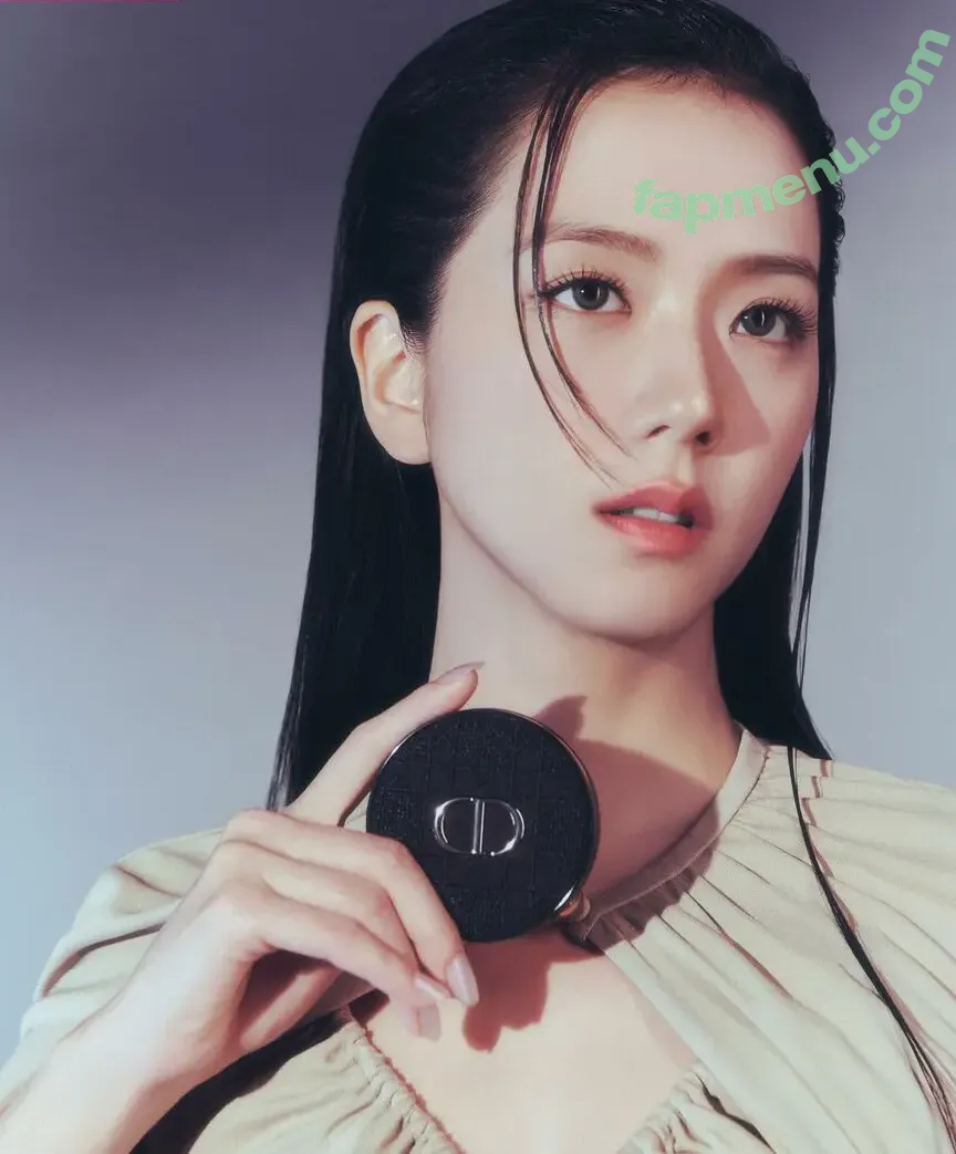 Jisoo nude photo #0760 (BLACKPINK / qenshizu / sooyaaa__)