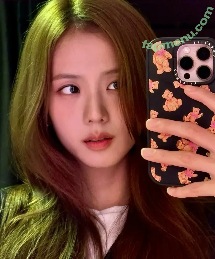 Jisoo nude photo #0830 (BLACKPINK / qenshizu / sooyaaa__)
