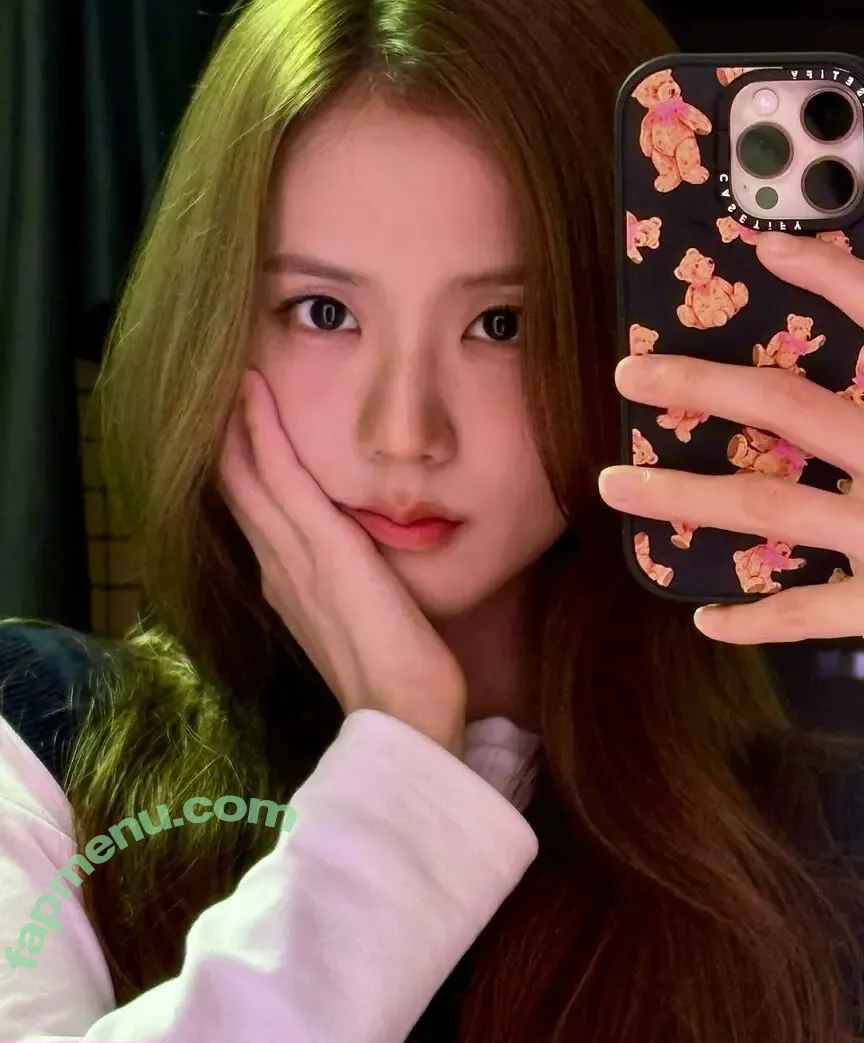 Jisoo nude photo #0832 (BLACKPINK / qenshizu / sooyaaa__)