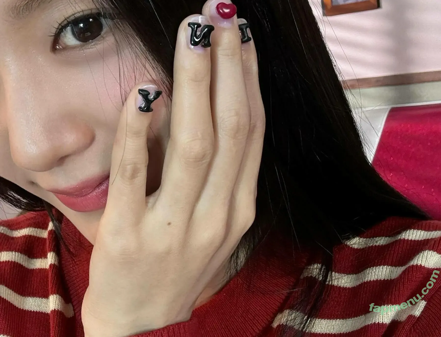 Jisoo nude photo #0845 (BLACKPINK / qenshizu / sooyaaa__)