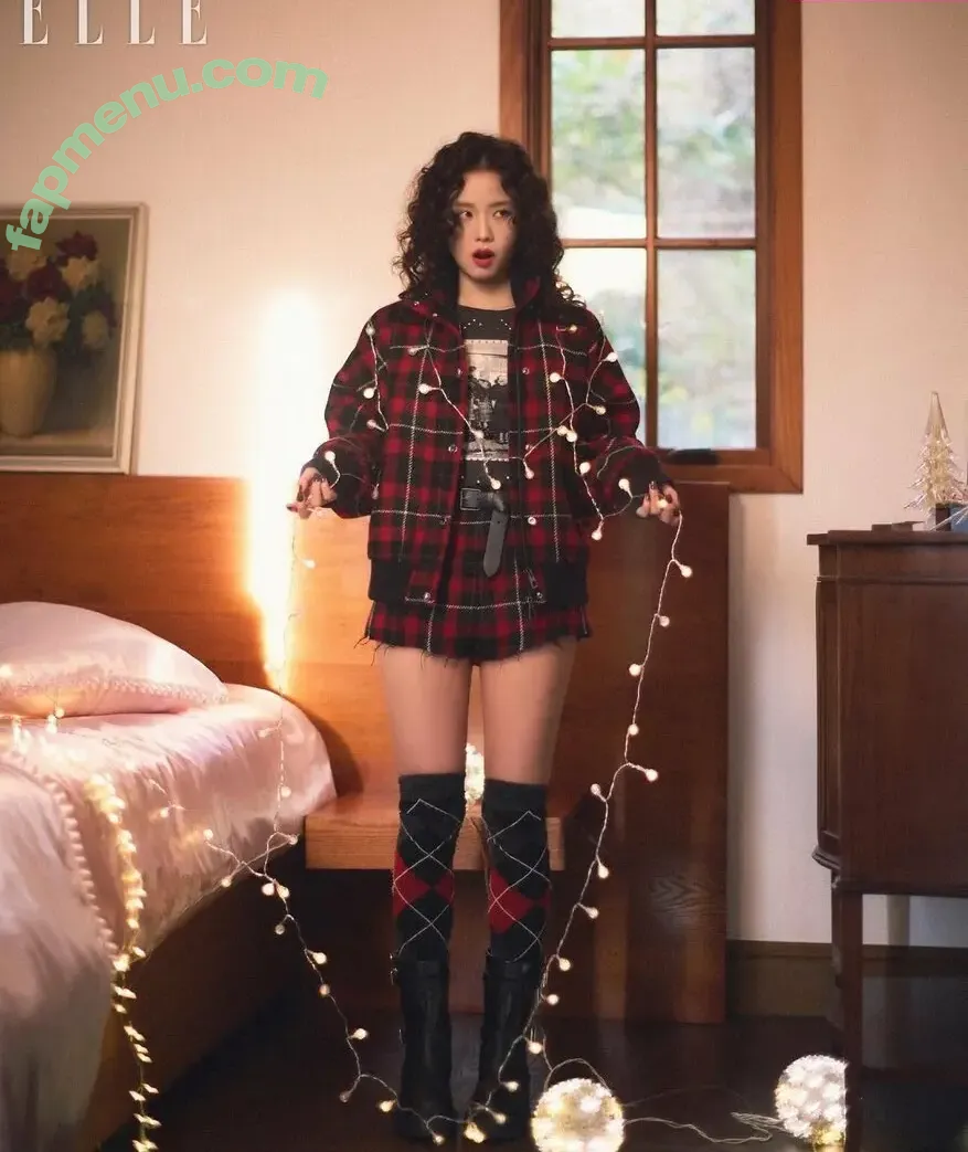 Jisoo nude photo #0873 (BLACKPINK / qenshizu / sooyaaa__)