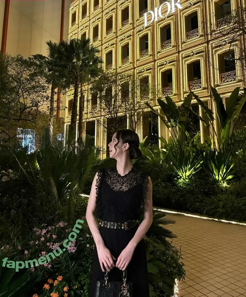 Jisoo nude photo #0893 (BLACKPINK / qenshizu / sooyaaa__)