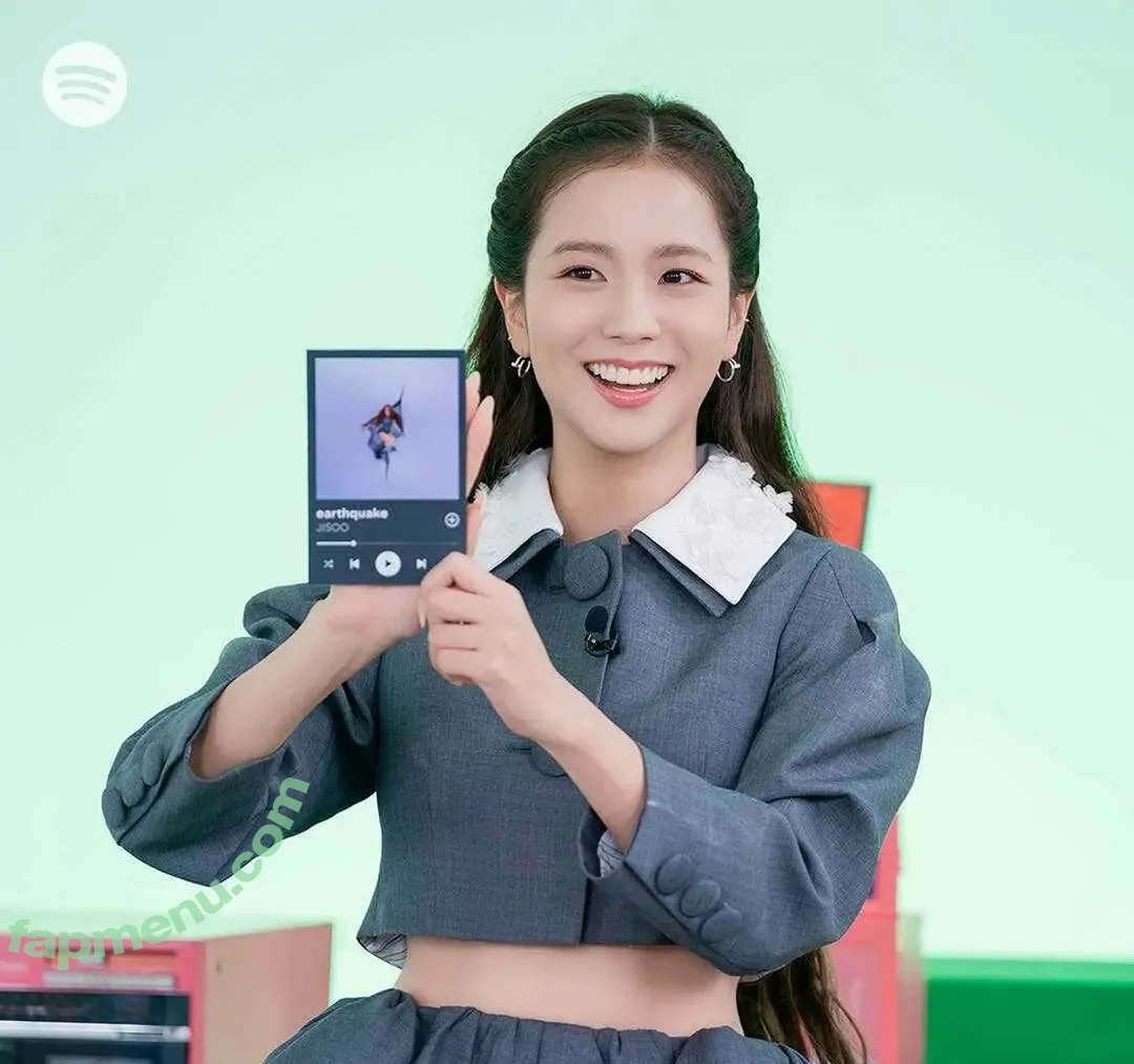 Jisoo nude photo #0986 (BLACKPINK / qenshizu / sooyaaa__)