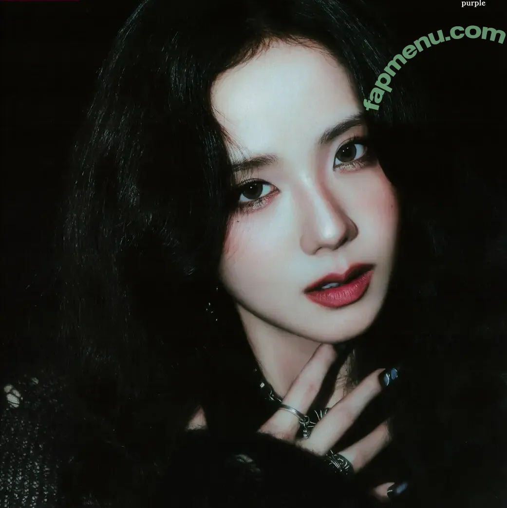 Jisoo nude photo #1027 (BLACKPINK / qenshizu / sooyaaa__)