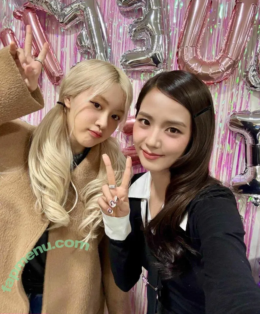 Jisoo nude photo #1063 (BLACKPINK / qenshizu / sooyaaa__)