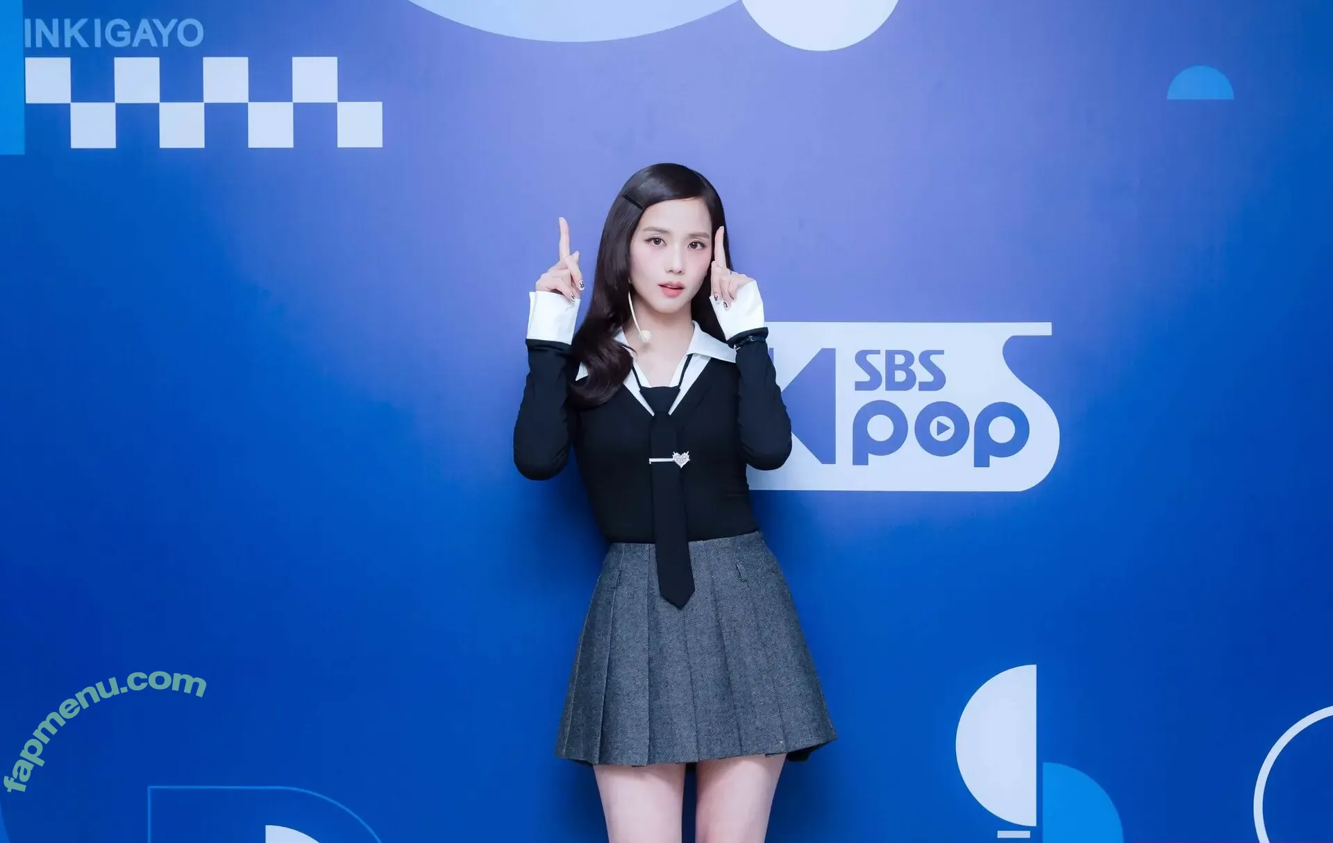 Jisoo nude photo #1071 (BLACKPINK / qenshizu / sooyaaa__)