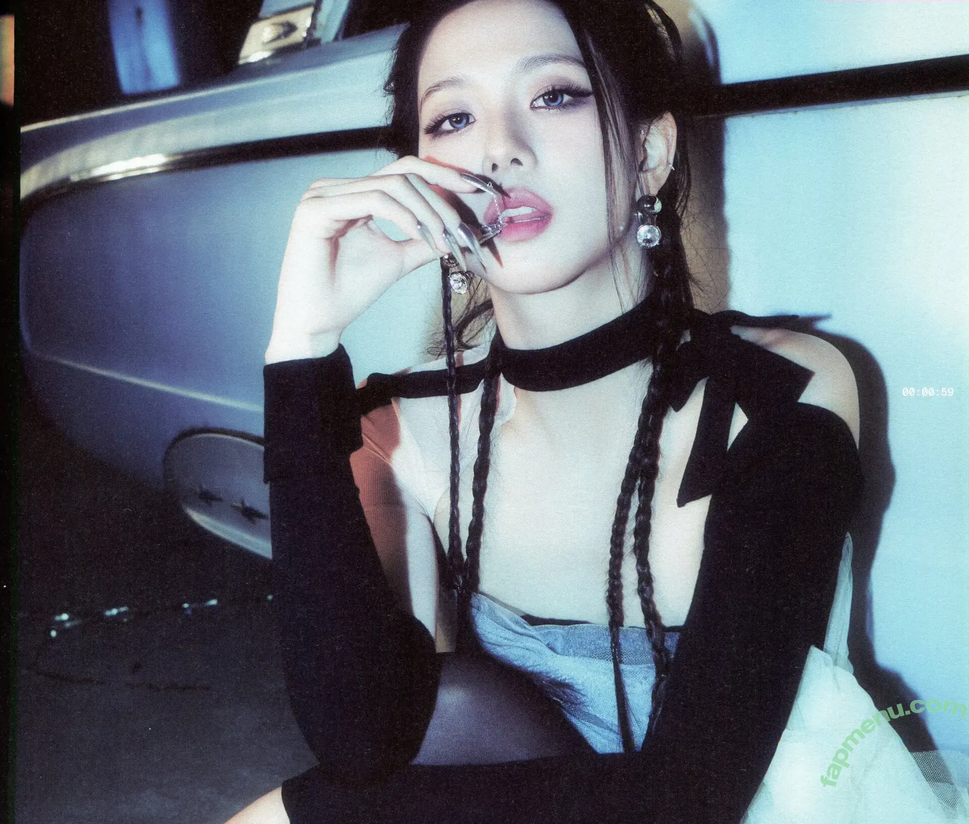 Jisoo nude photo #1117 (BLACKPINK / qenshizu / sooyaaa__)