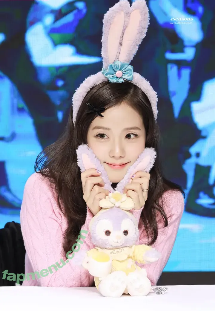 Jisoo nude photo #1128 (BLACKPINK / qenshizu / sooyaaa__)