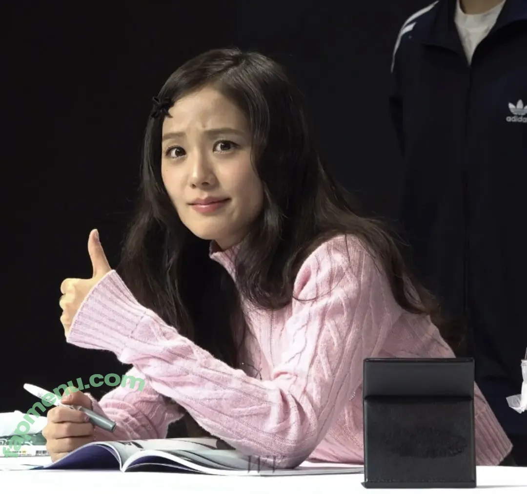 Jisoo nude photo #1156 (BLACKPINK / qenshizu / sooyaaa__)