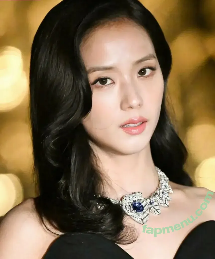 Jisoo nude photo #1190 (BLACKPINK / qenshizu / sooyaaa__)