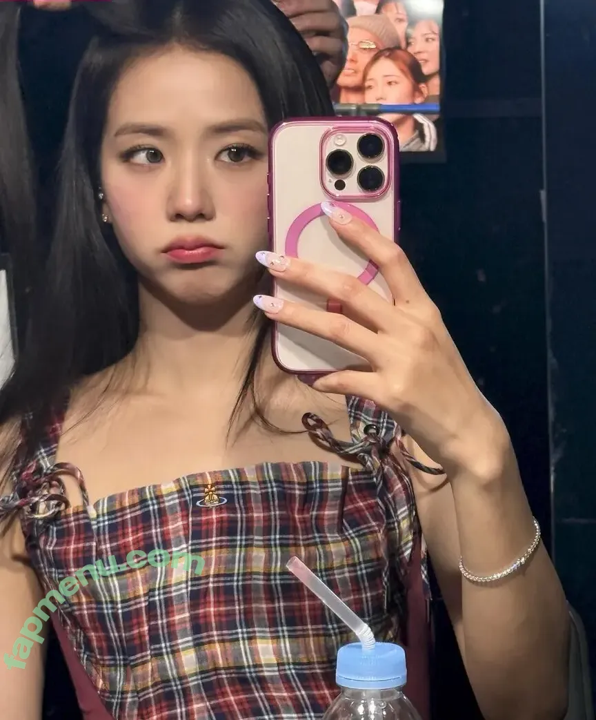 Jisoo nude photo #1250 (BLACKPINK / qenshizu / sooyaaa__)