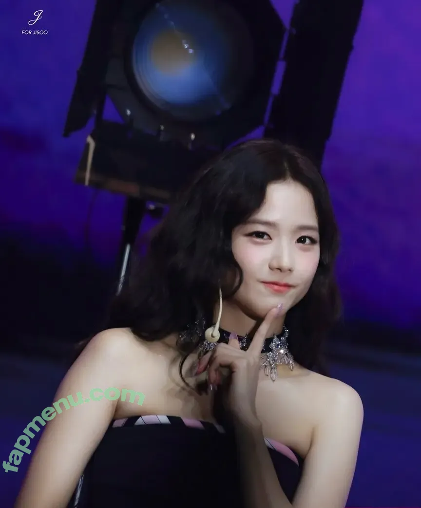 Jisoo nude photo #1267 (BLACKPINK / qenshizu / sooyaaa__)