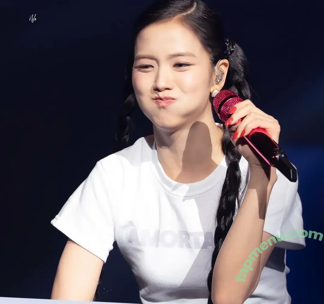 Jisoo nude photo #1270 (BLACKPINK / qenshizu / sooyaaa__)