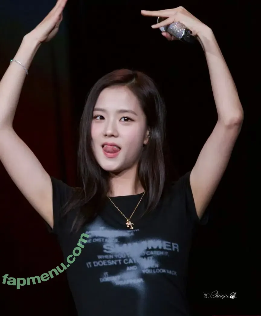 Jisoo nude photo #1305 (BLACKPINK / qenshizu / sooyaaa__)