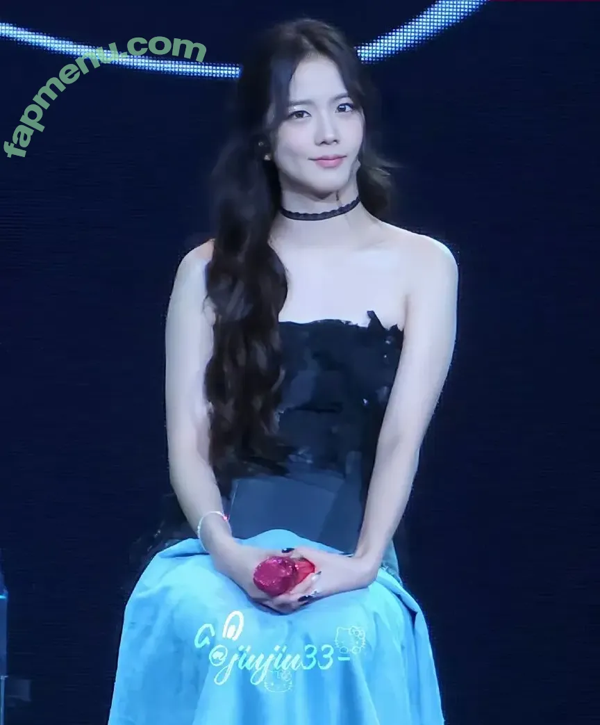 Jisoo nude photo #1311 (BLACKPINK / qenshizu / sooyaaa__)
