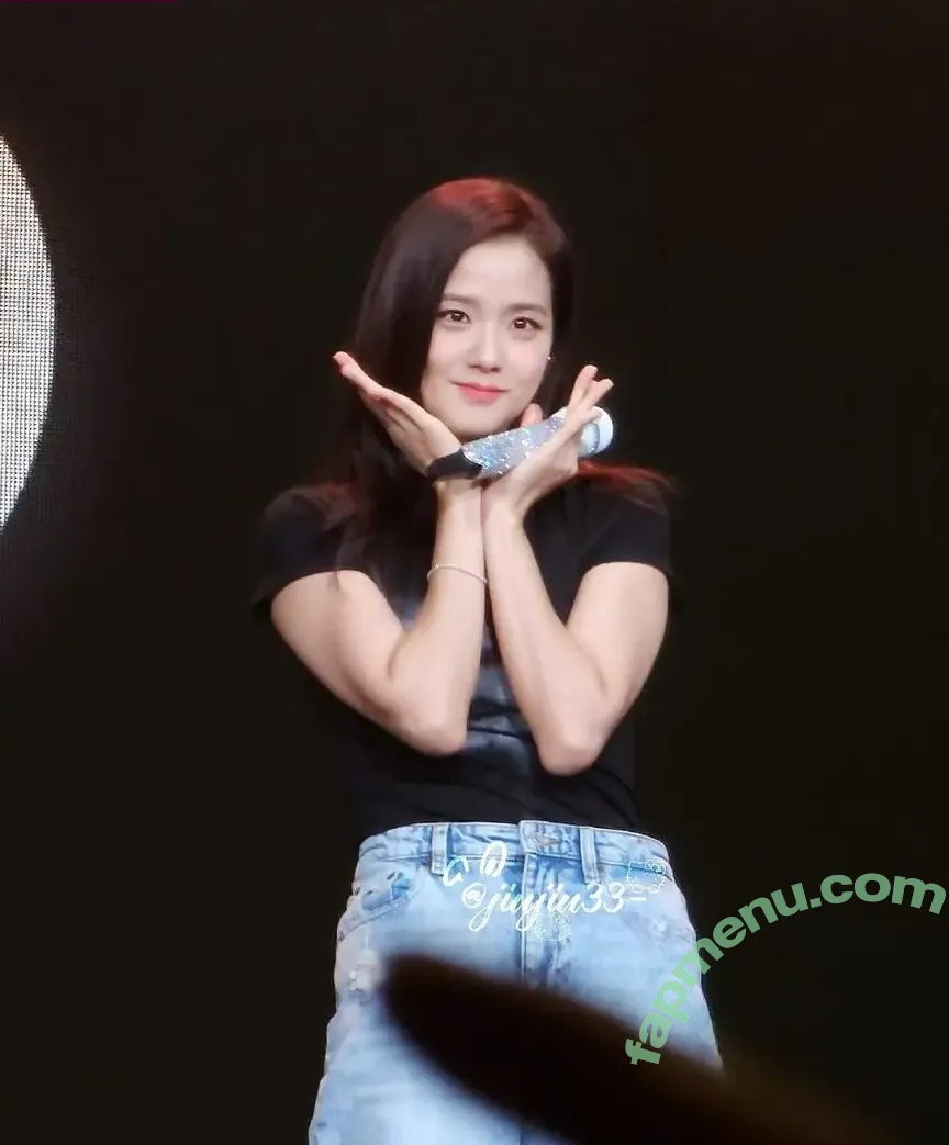 Jisoo nude photo #1312 (BLACKPINK / qenshizu / sooyaaa__)