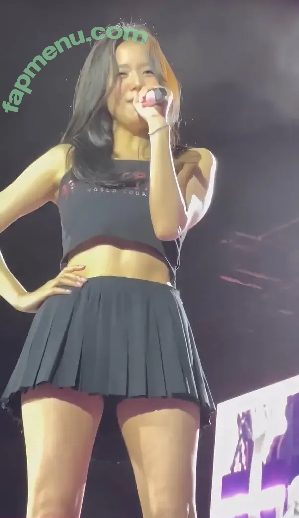 Jisoo nude photo #1622 (BLACKPINK / qenshizu / sooyaaa__)