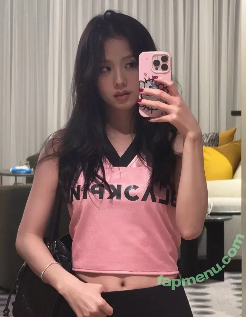 Jisoo nude photo #1641 (BLACKPINK / qenshizu / sooyaaa__)