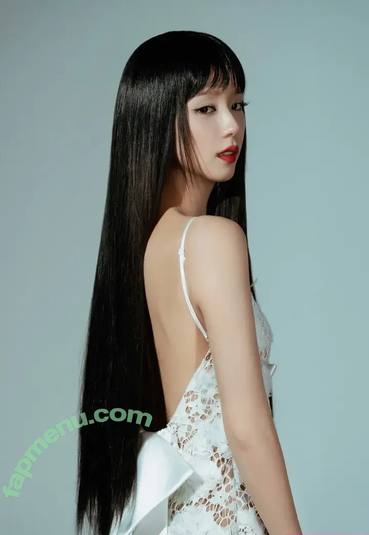 Jisoo nude photo #1686 (BLACKPINK / qenshizu / sooyaaa__)