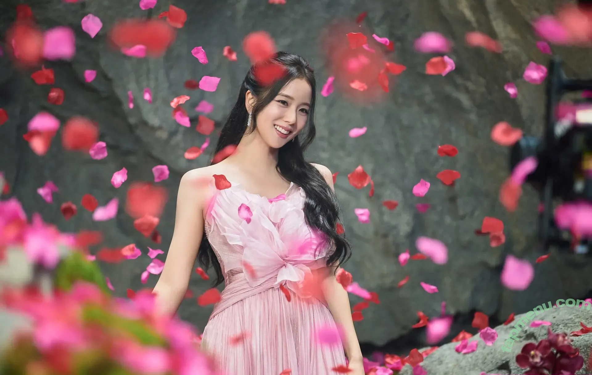 Jisoo nude photo #1709 (BLACKPINK / qenshizu / sooyaaa__)
