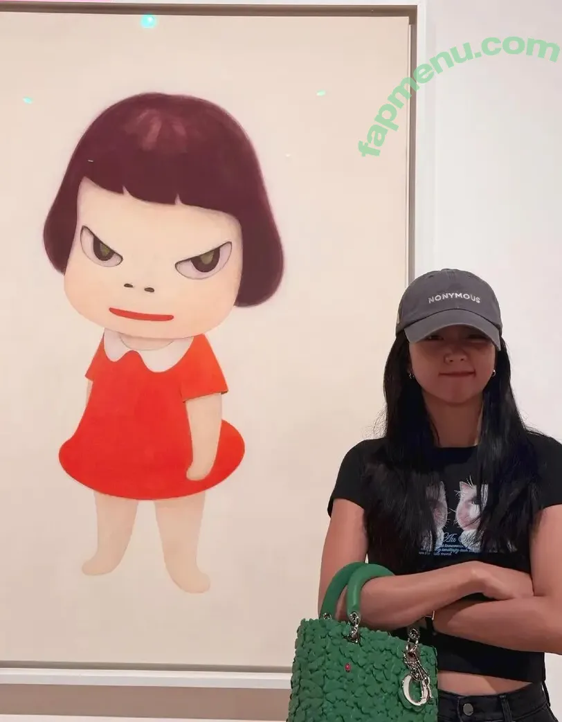 Jisoo nude photo #1770 (BLACKPINK / qenshizu / sooyaaa__)