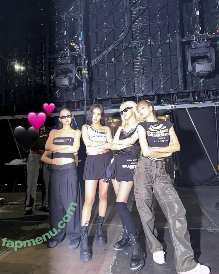 Jisoo nude photo #1782 (BLACKPINK / qenshizu / sooyaaa__)