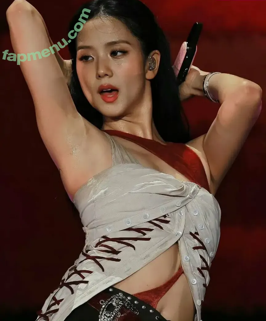 Jisoo nude photo #1811 (BLACKPINK / qenshizu / sooyaaa__)