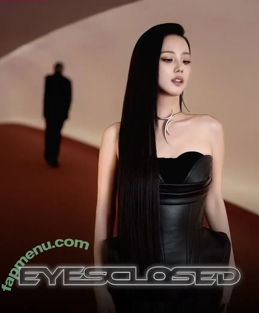 Jisoo nude photo #1836 (BLACKPINK / qenshizu / sooyaaa__)