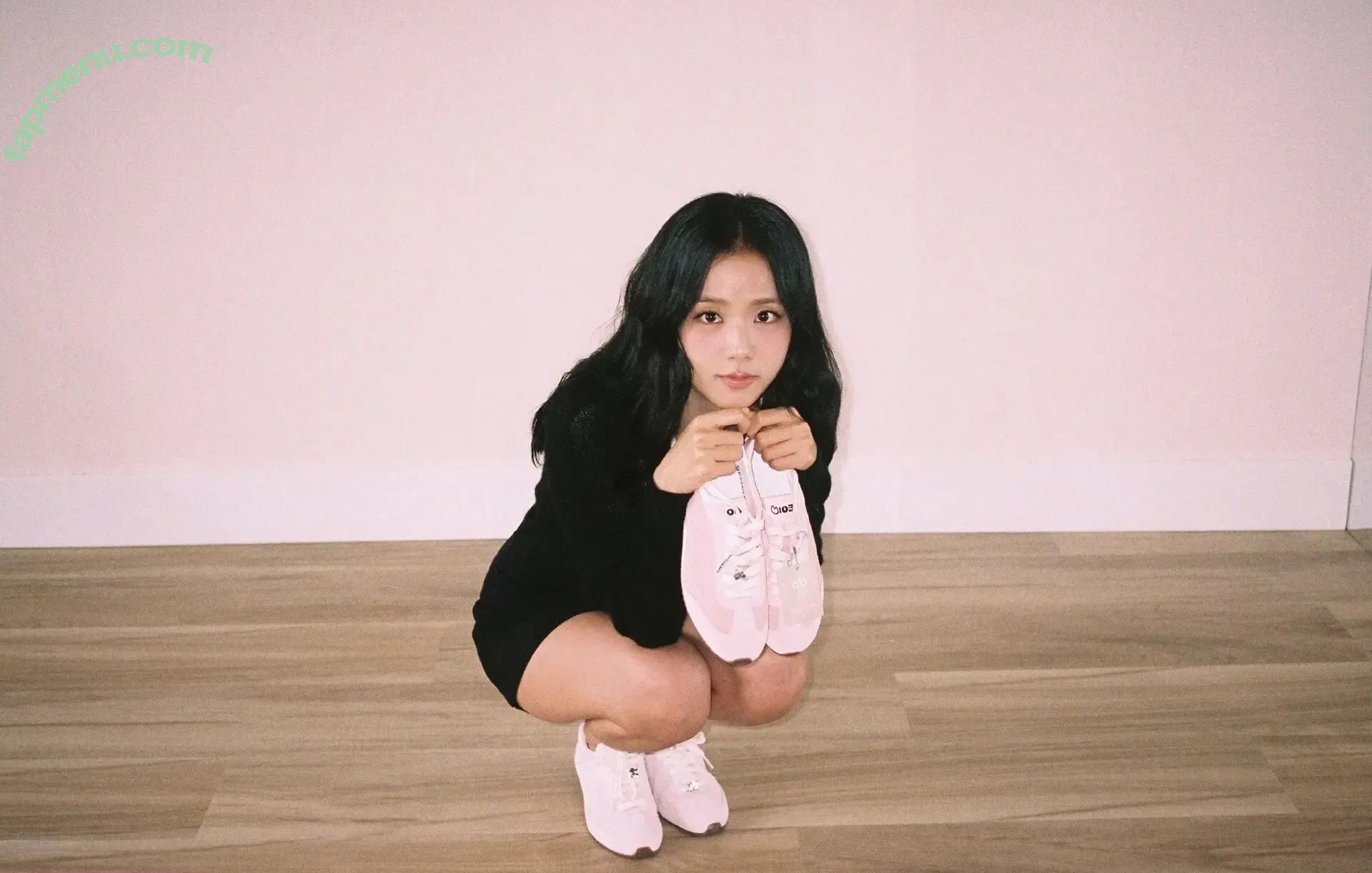 Jisoo nude photo #1854 (BLACKPINK / qenshizu / sooyaaa__)