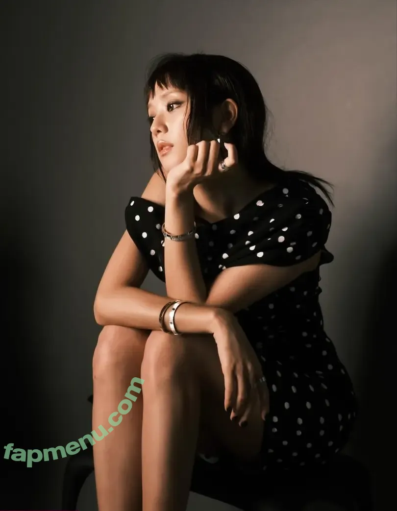 Jisoo nude photo #1901 (BLACKPINK / qenshizu / sooyaaa__)