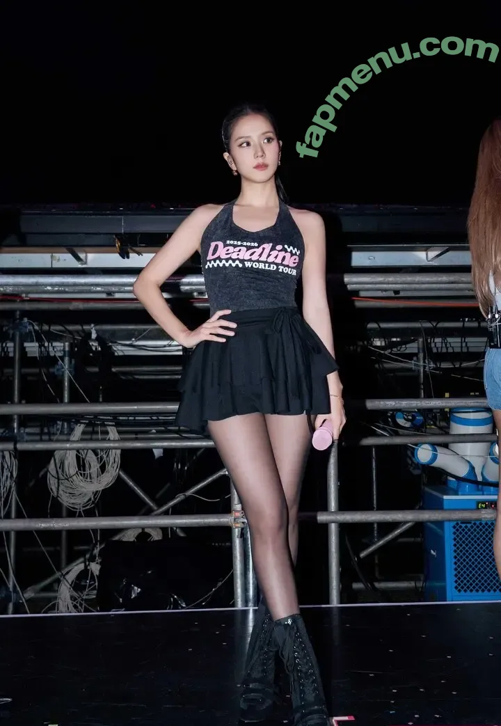 Jisoo nude photo #1947 (BLACKPINK / qenshizu / sooyaaa__)
