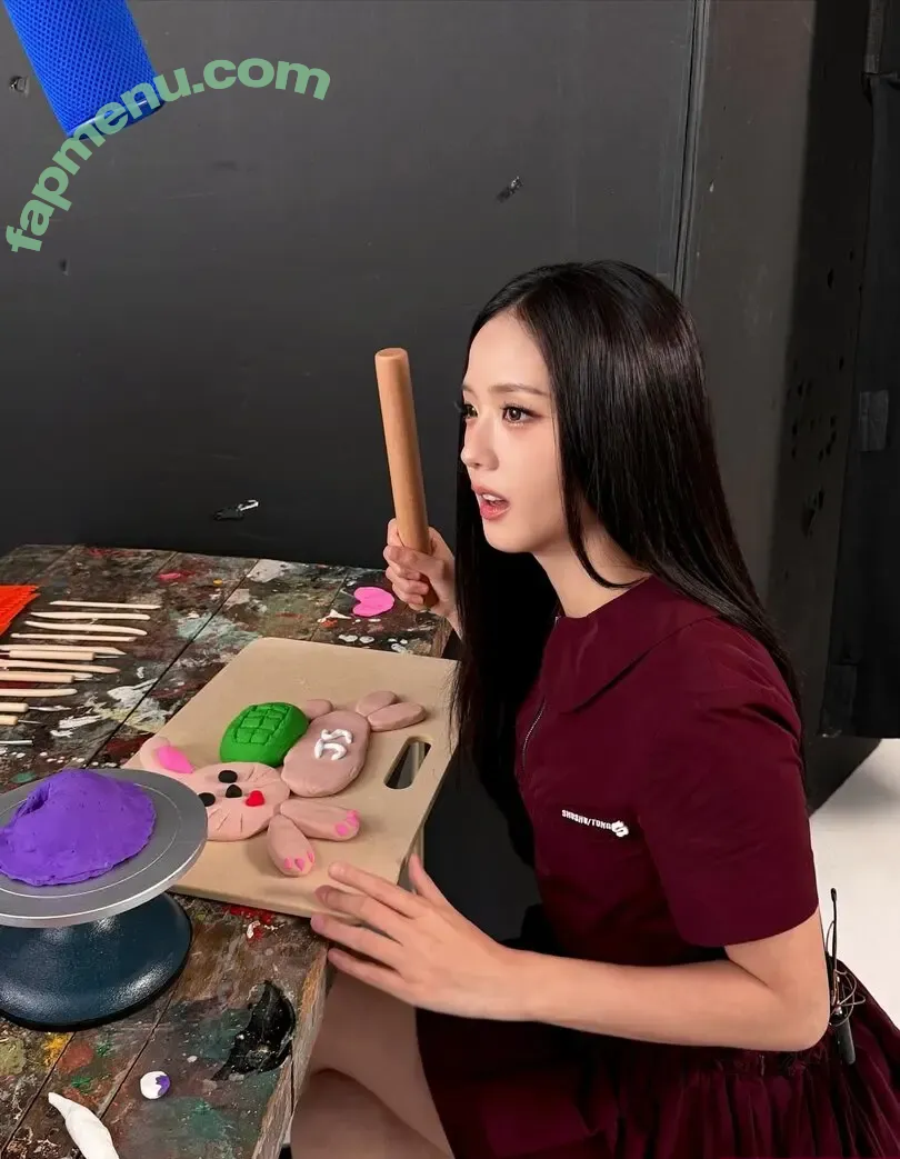 Jisoo nude photo #1980 (BLACKPINK / qenshizu / sooyaaa__)