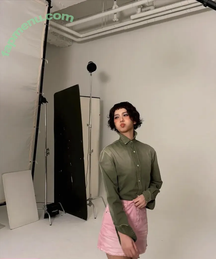 Jisoo nude photo #1996 (BLACKPINK / qenshizu / sooyaaa__)