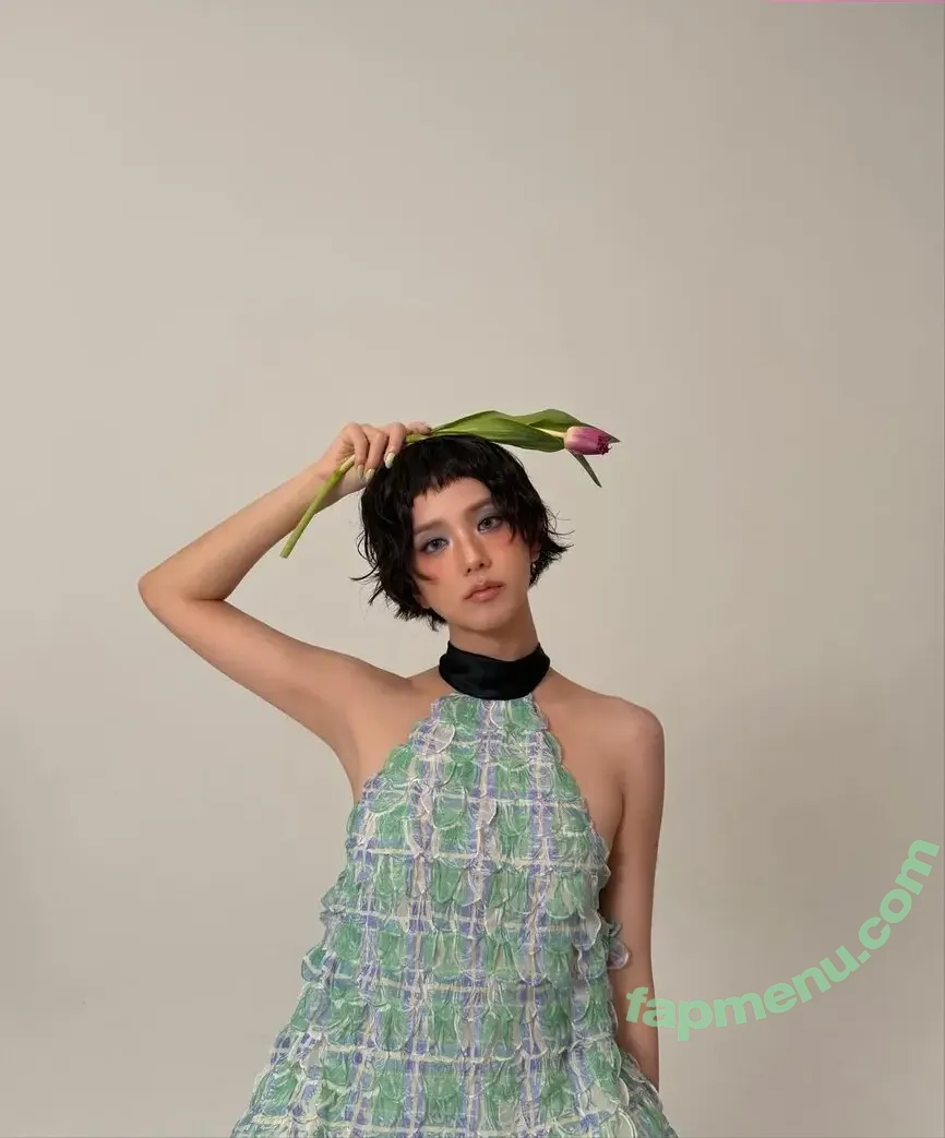 Jisoo nude photo #1999 (BLACKPINK / qenshizu / sooyaaa__)