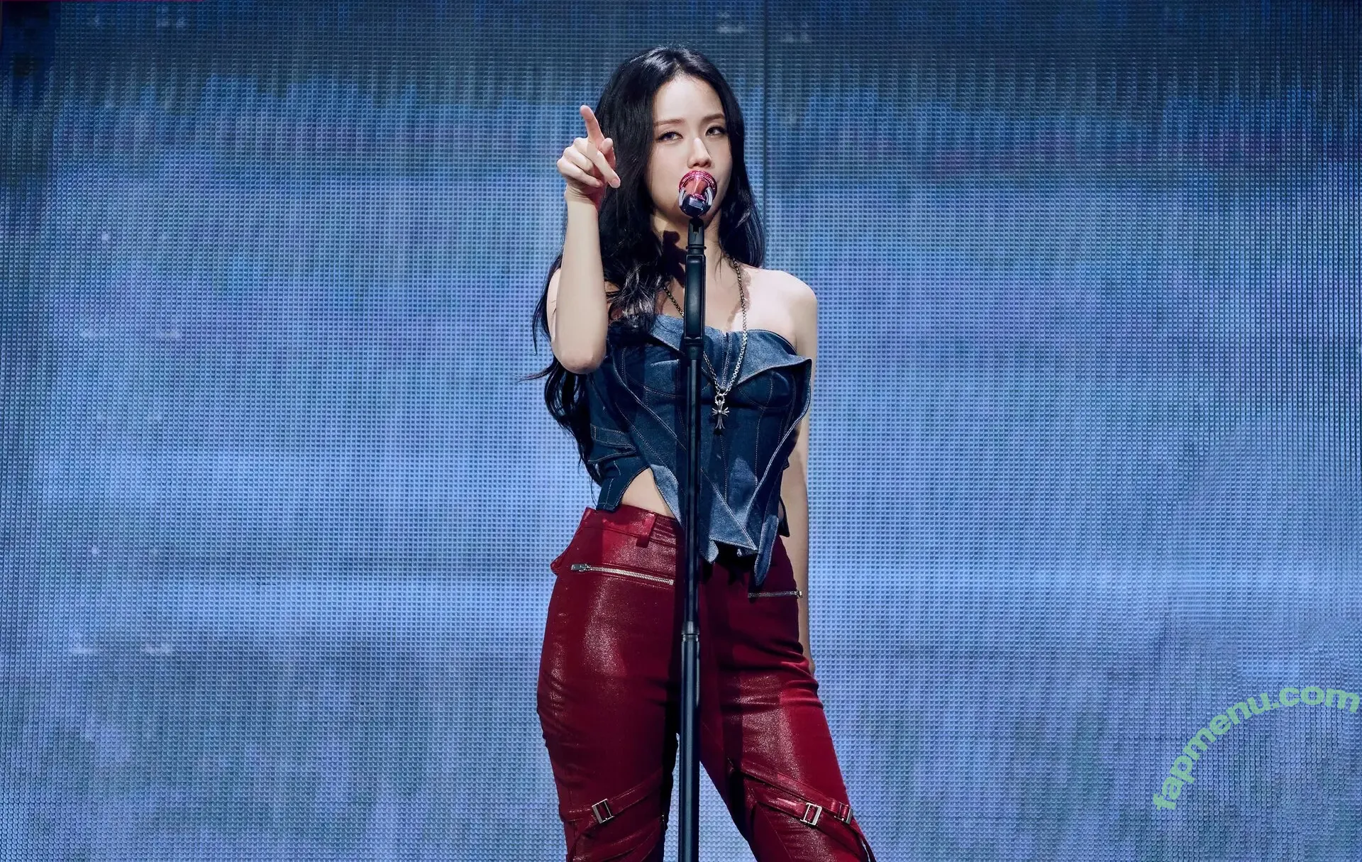 Jisoo nude photo #2012 (BLACKPINK / qenshizu / sooyaaa__)