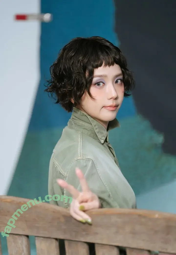 Jisoo nude photo #2029 (BLACKPINK / qenshizu / sooyaaa__)