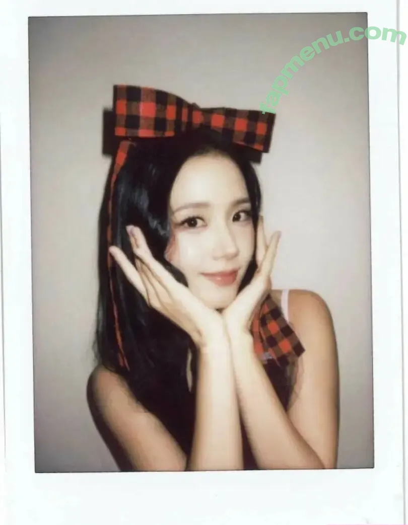 Jisoo nude photo #2068 (BLACKPINK / qenshizu / sooyaaa__)
