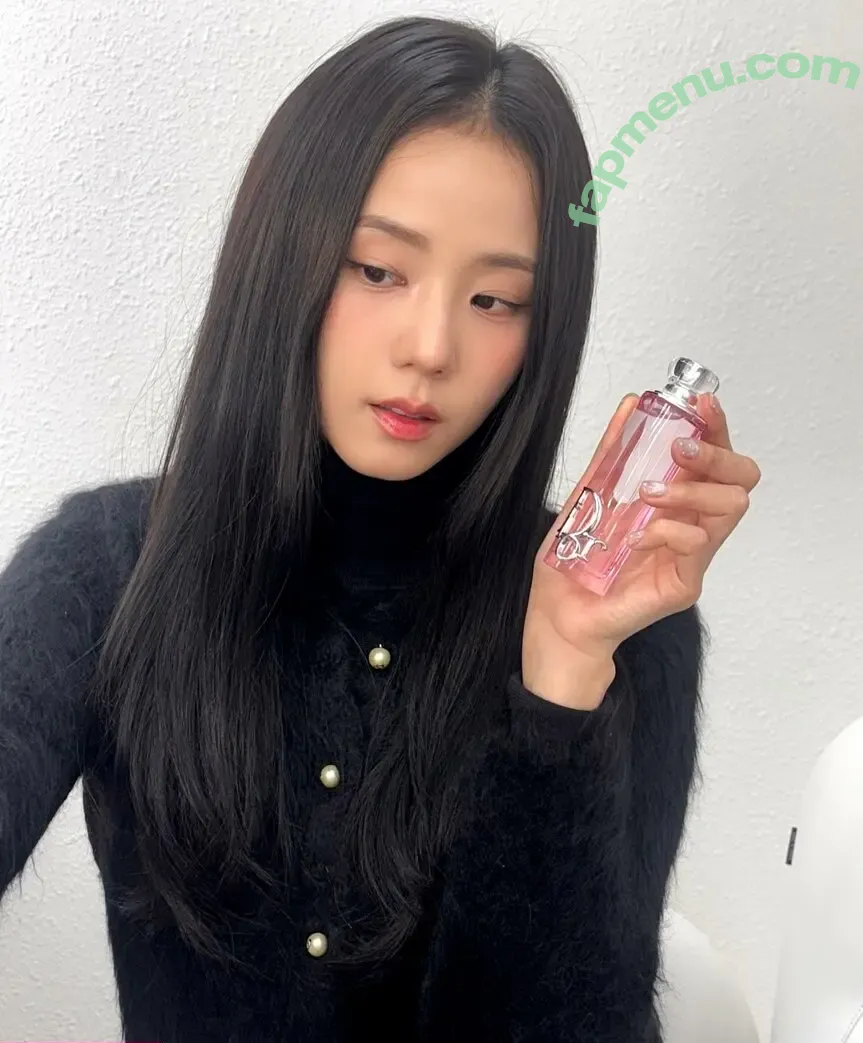 Jisoo nude photo #2099 (BLACKPINK / qenshizu / sooyaaa__)