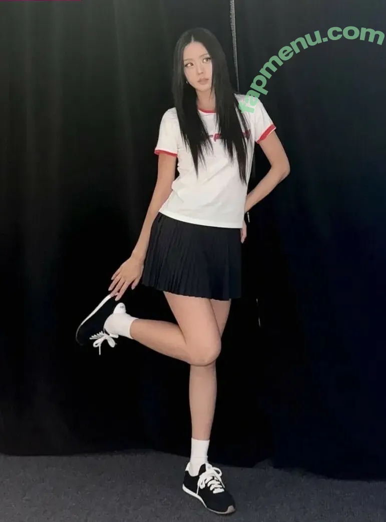 Jisoo nude photo #2118 (BLACKPINK / qenshizu / sooyaaa__)